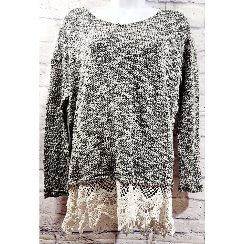EZ Clothing Black White Knitted Sweater Top With Crochet Lace Trim Medium Soft